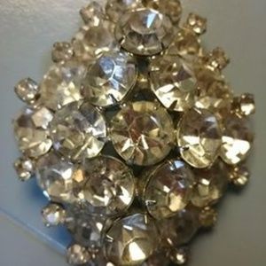 VINTAGE RHINESONE BROOCH